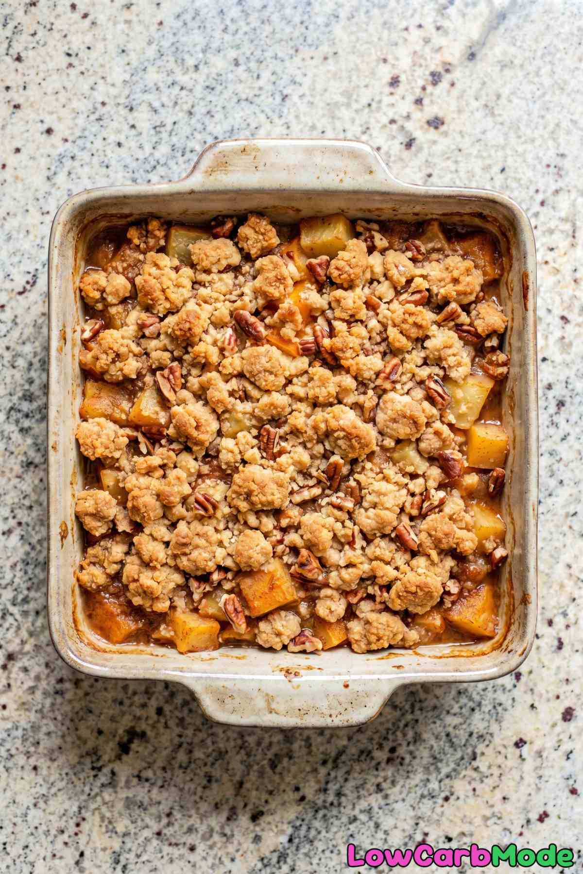 Buttery keto apple cinnamon crisp dessert