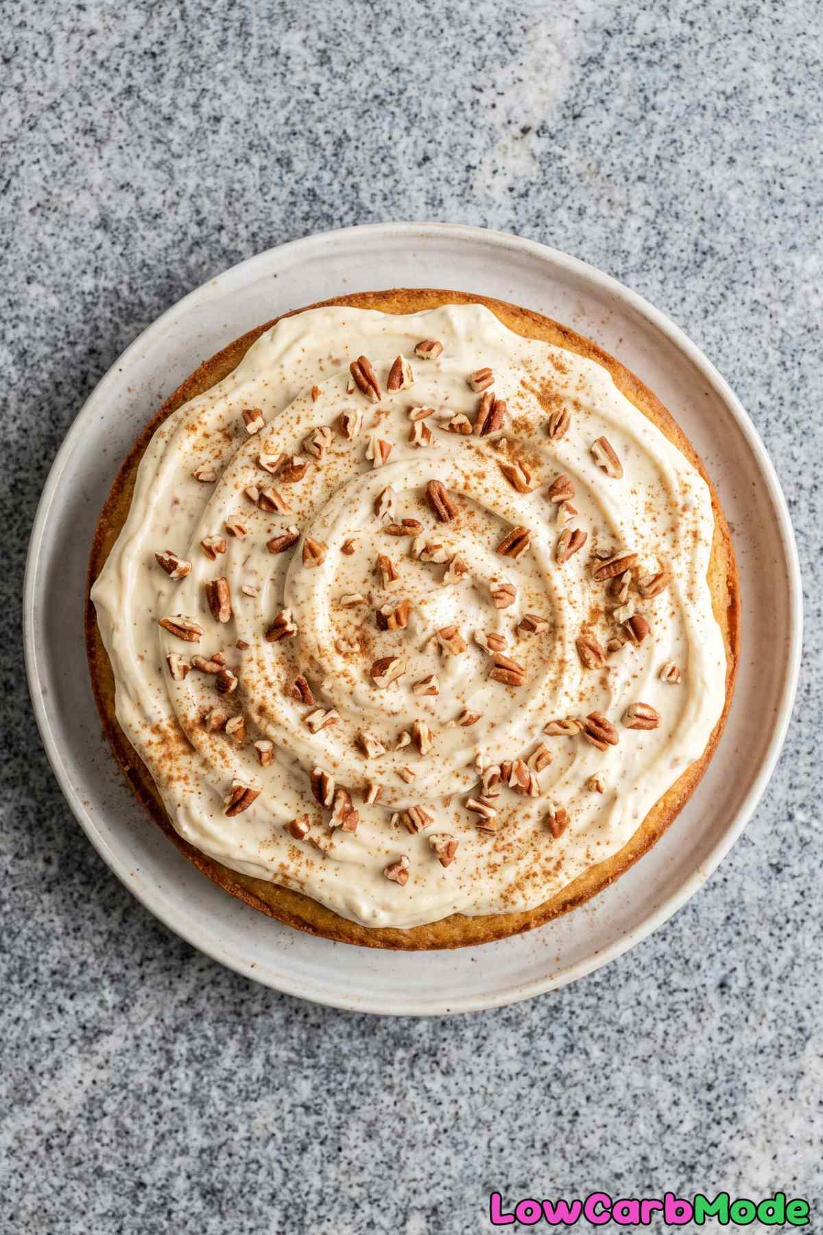 Easy keto banana cream cake dessert