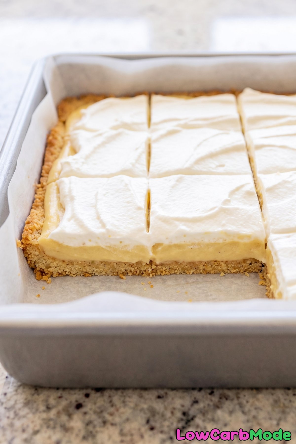 Tasty keto banana cream pie bars