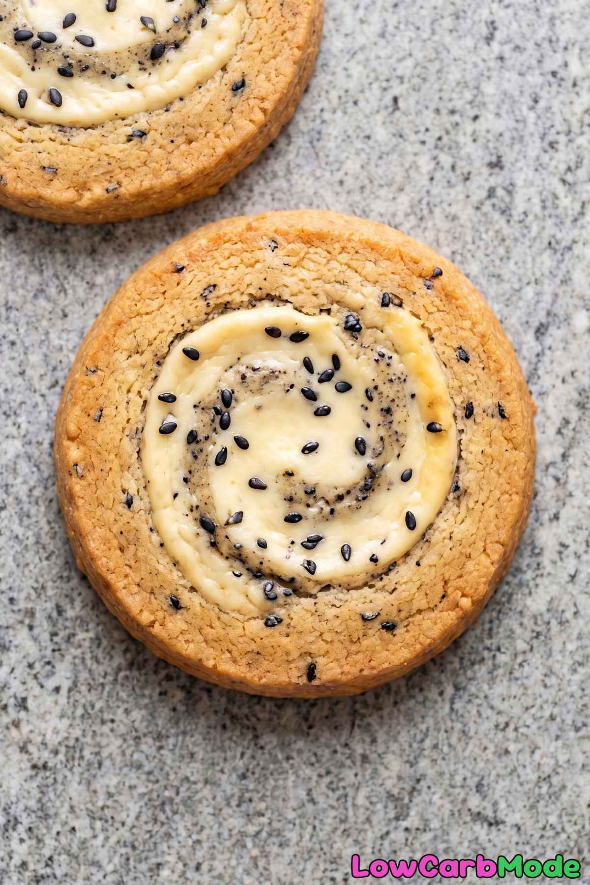 Sweet black sesame cheesecake cookies