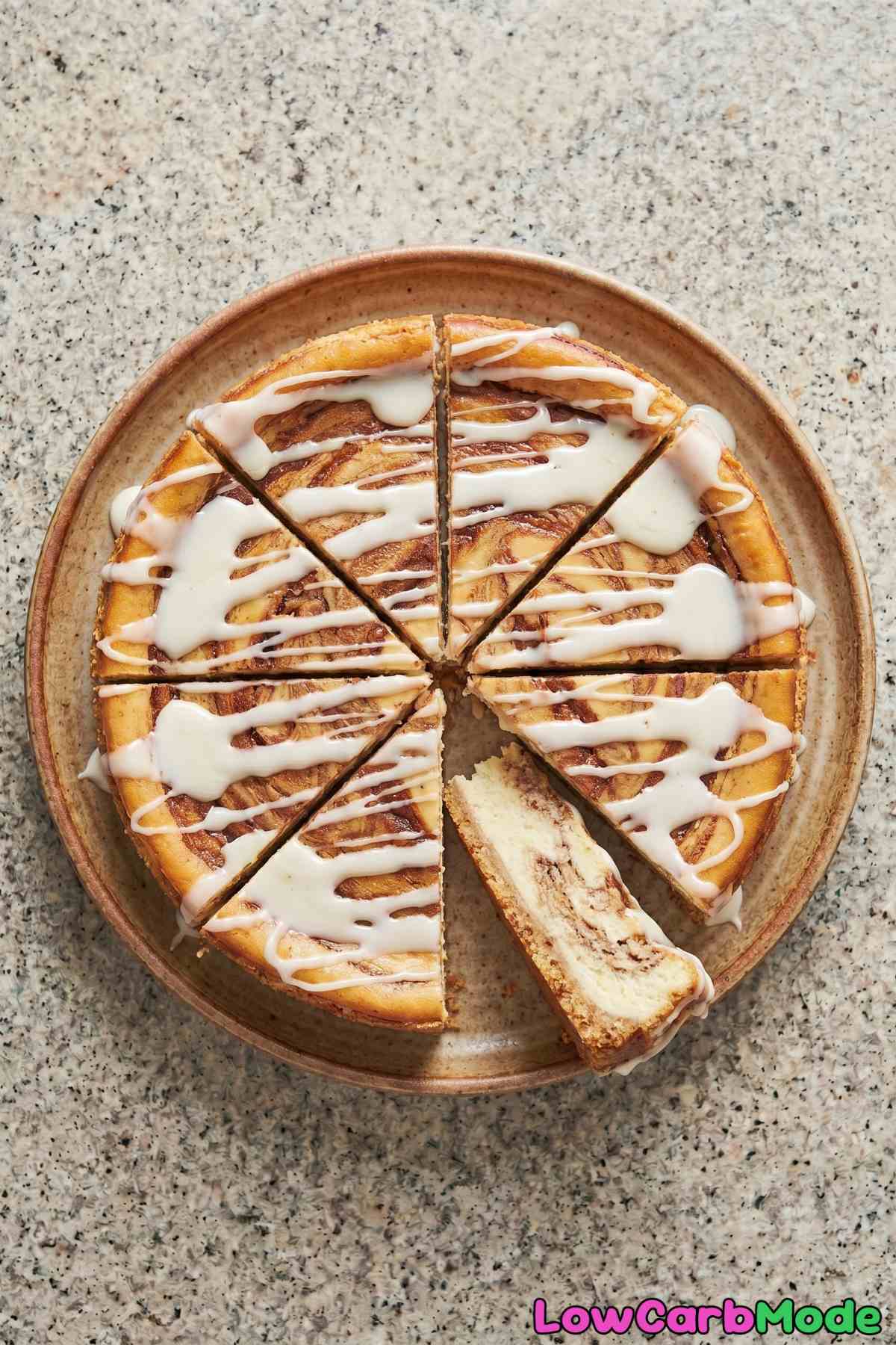 Irresistible keto cinnamon roll cheesecake