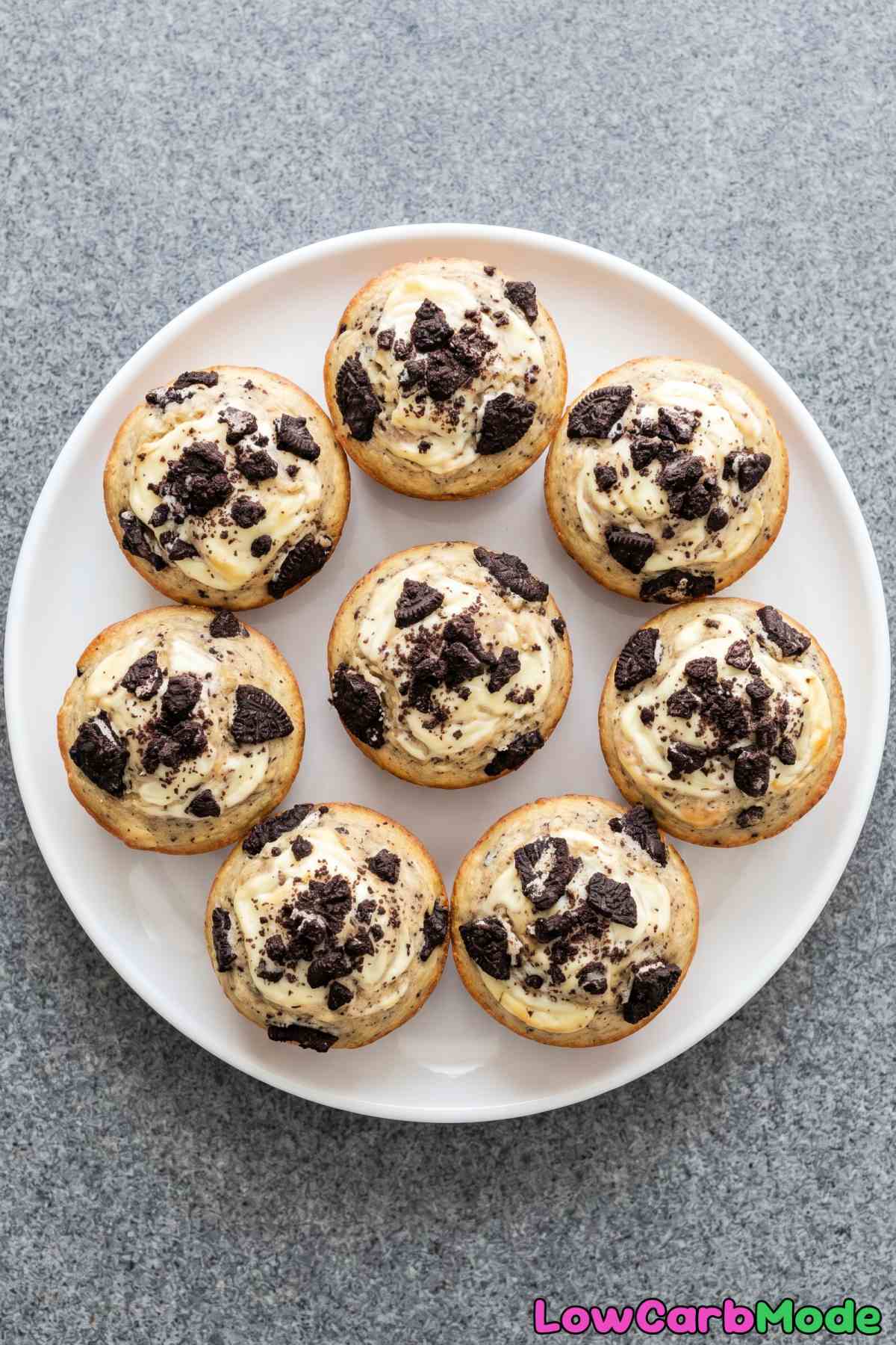 Fluffy keto cookies and cream muffins