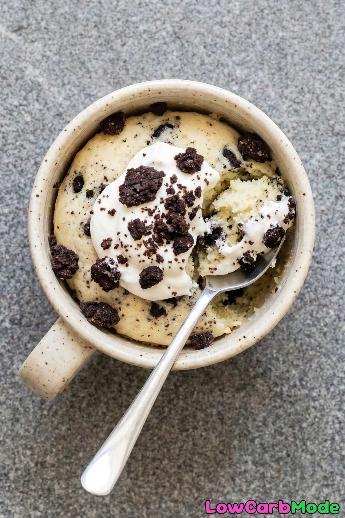 Creamy keto cookies and cream mug cake