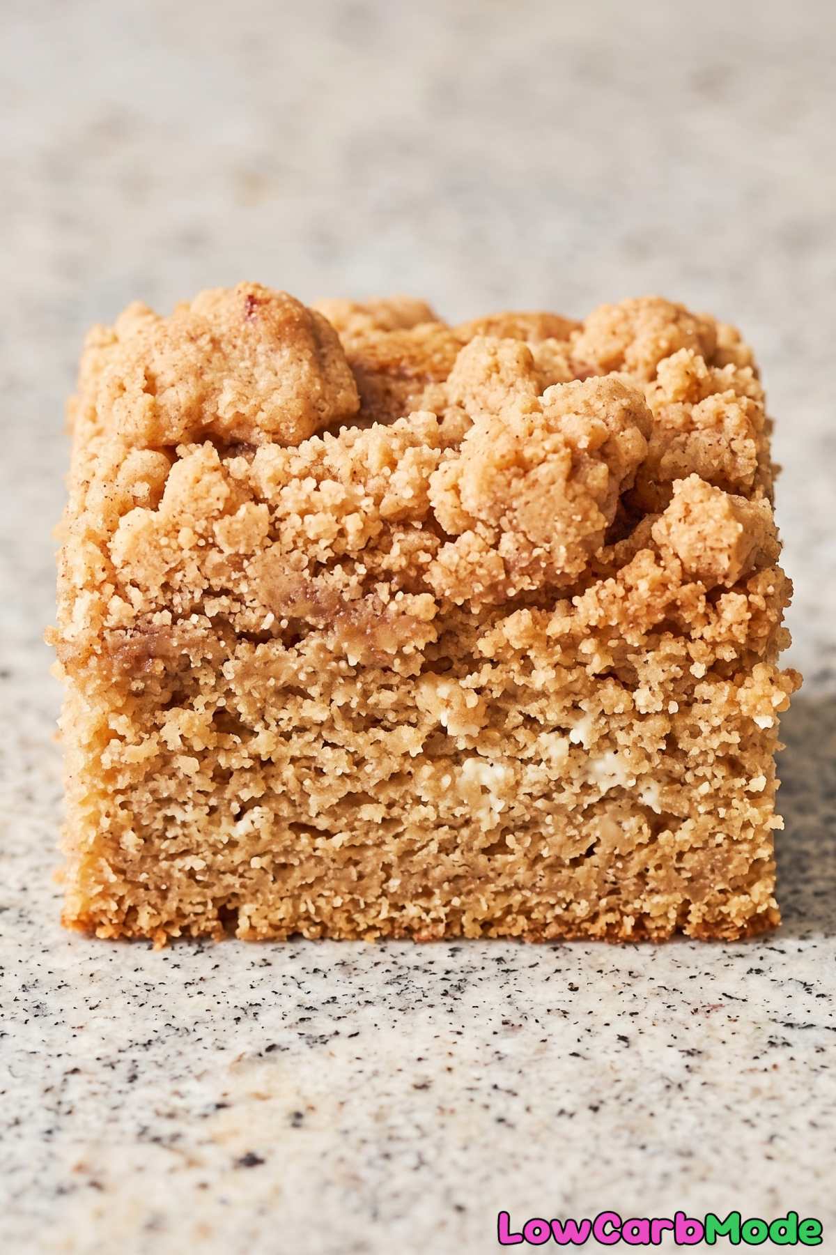 Crumbly keto cottage cheese coffee cake