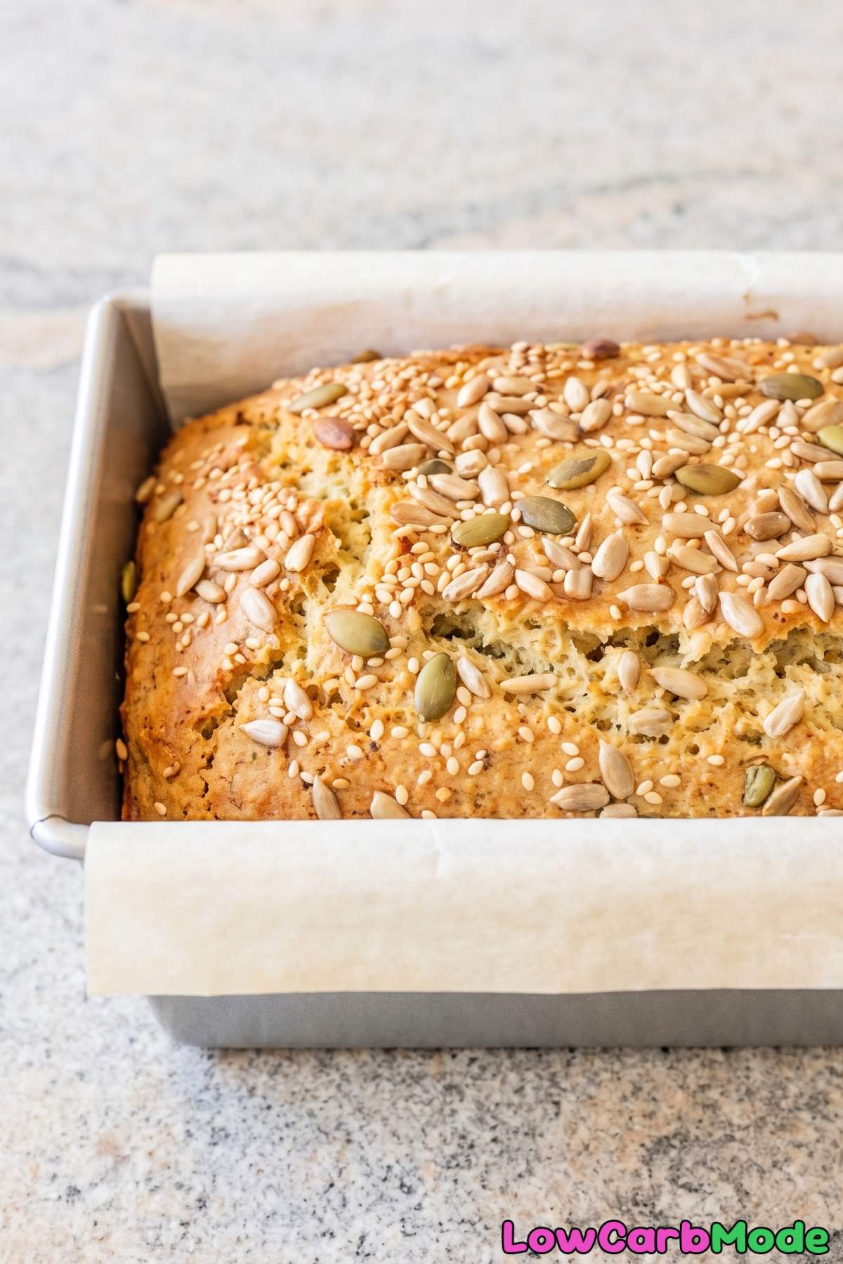 Low carb cottage cheese seeded loaf