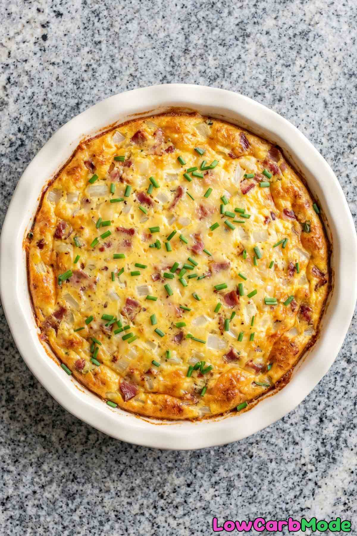 Warm keto quiche Lorraine serving