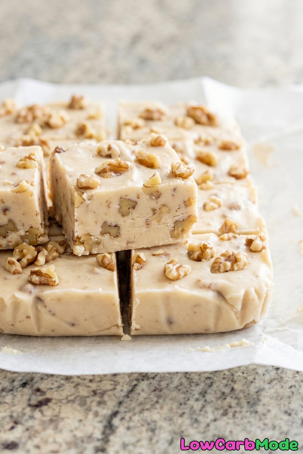 Simple keto maple walnut fudge recipe