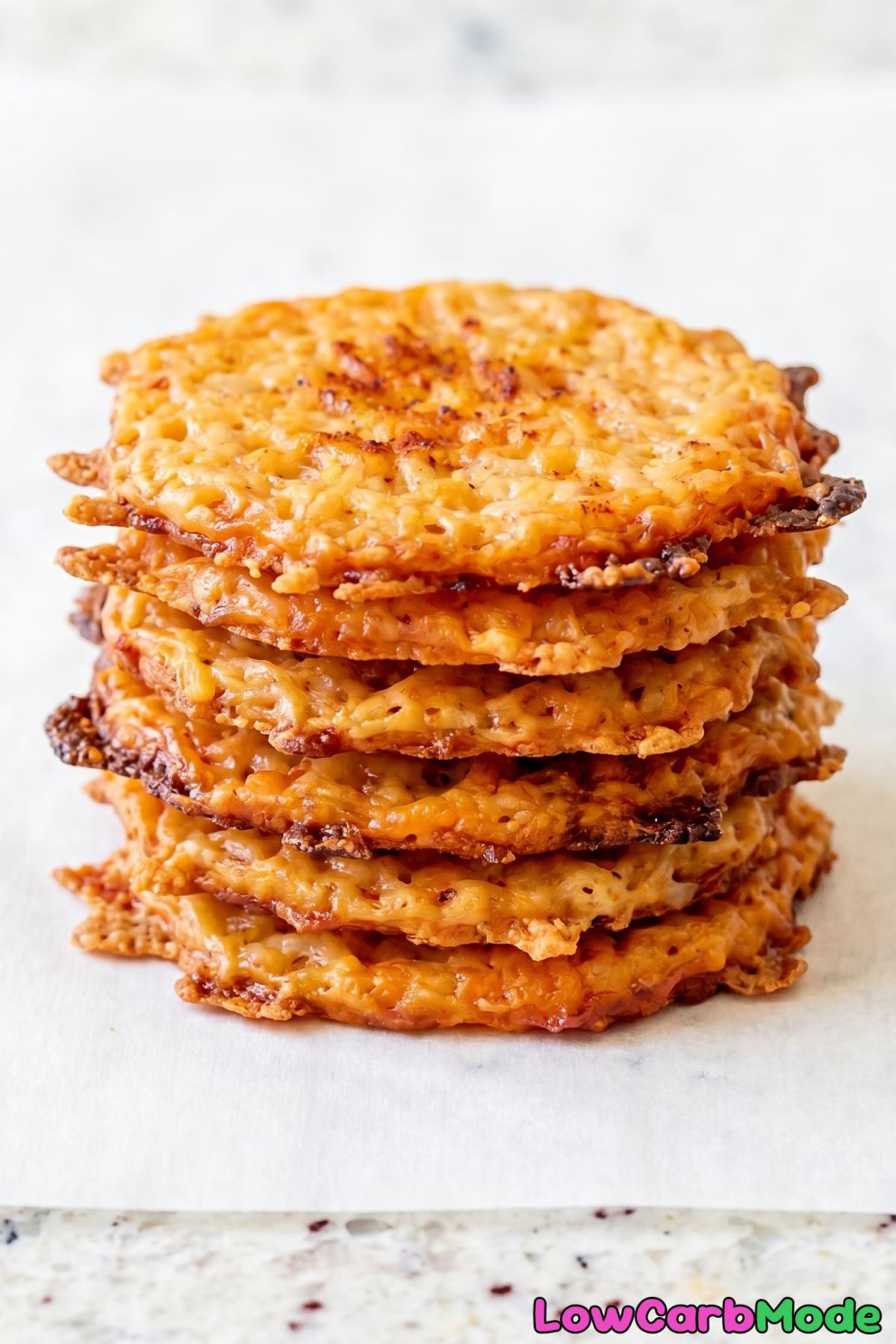 Flavorful keto nacho cheese crisps recipe