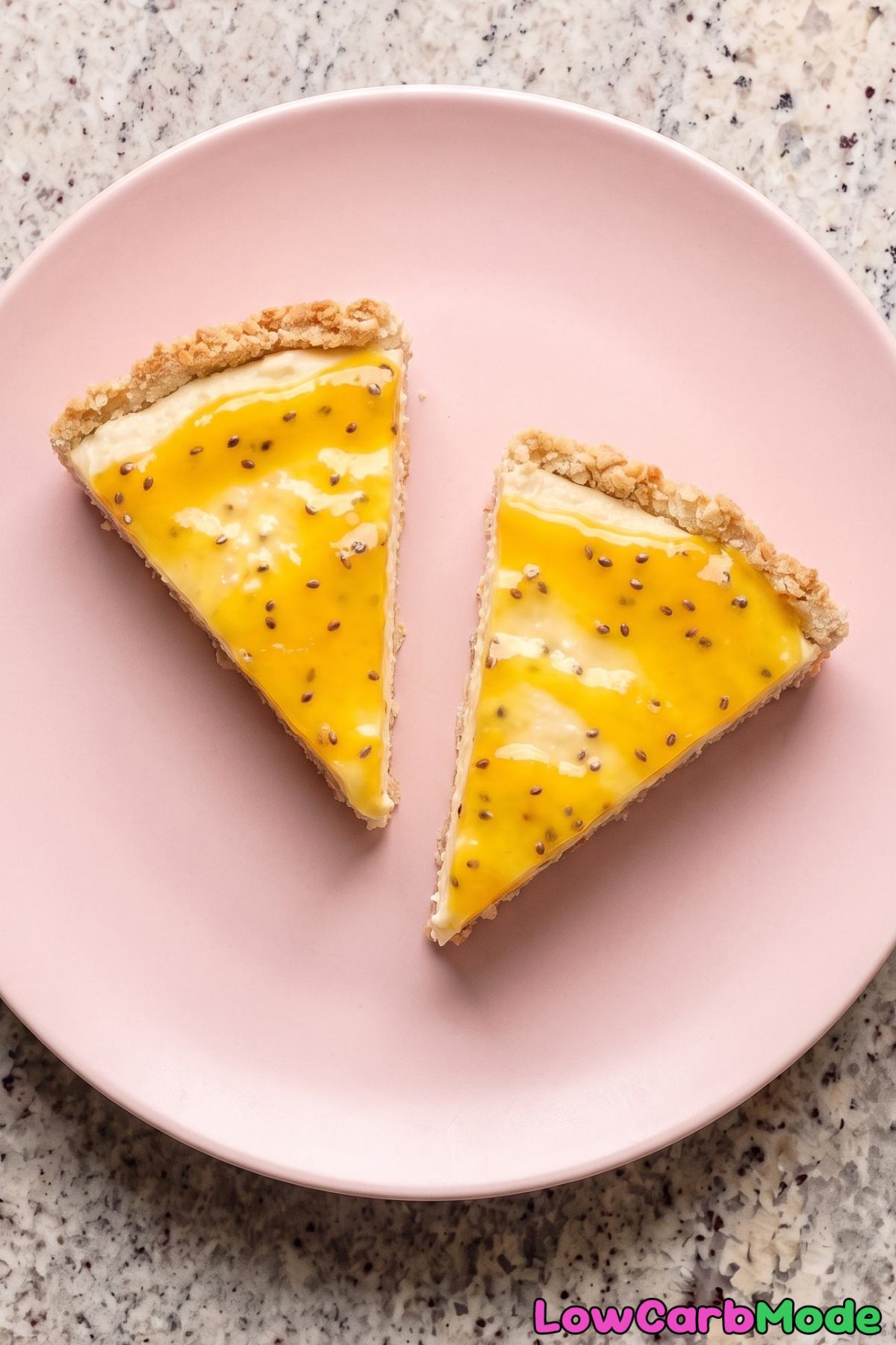 Creamy keto cheesecake with coconut
