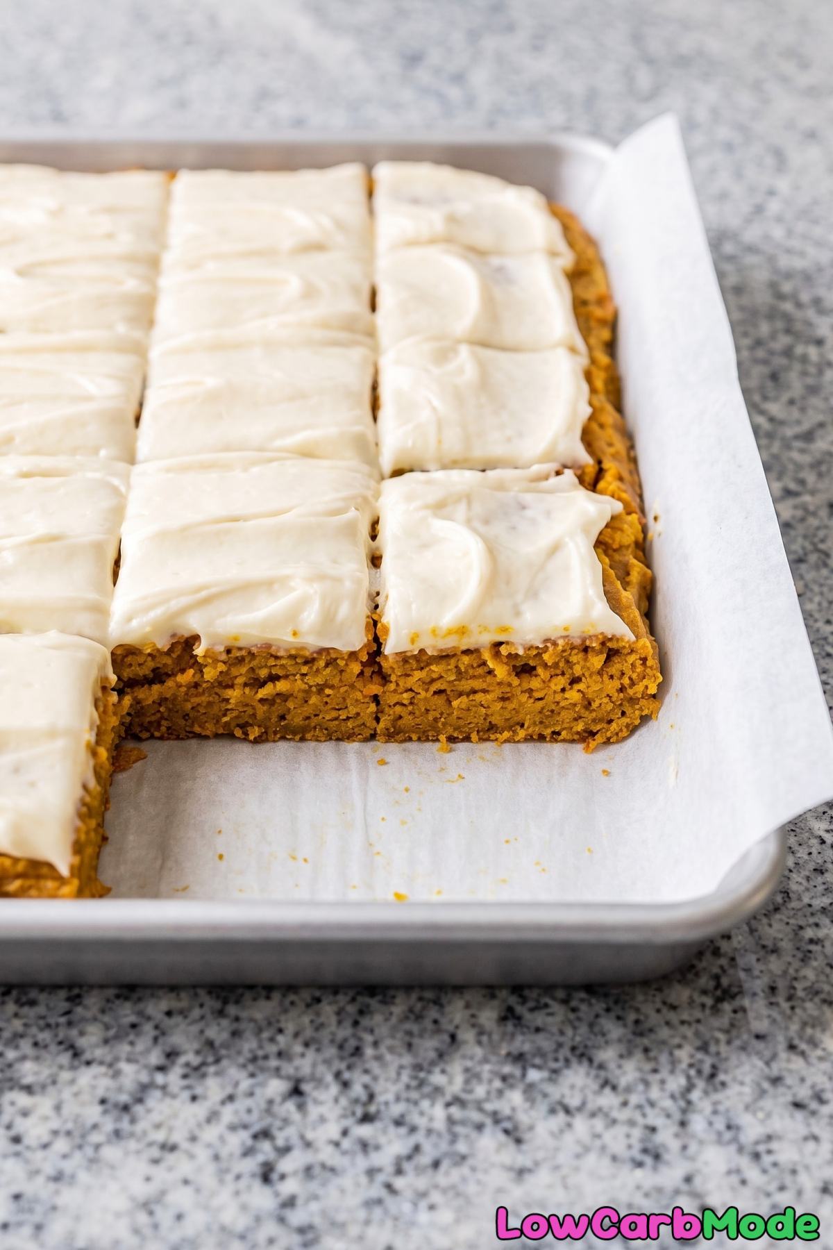 Soft keto pumpkin bars with cream cheese