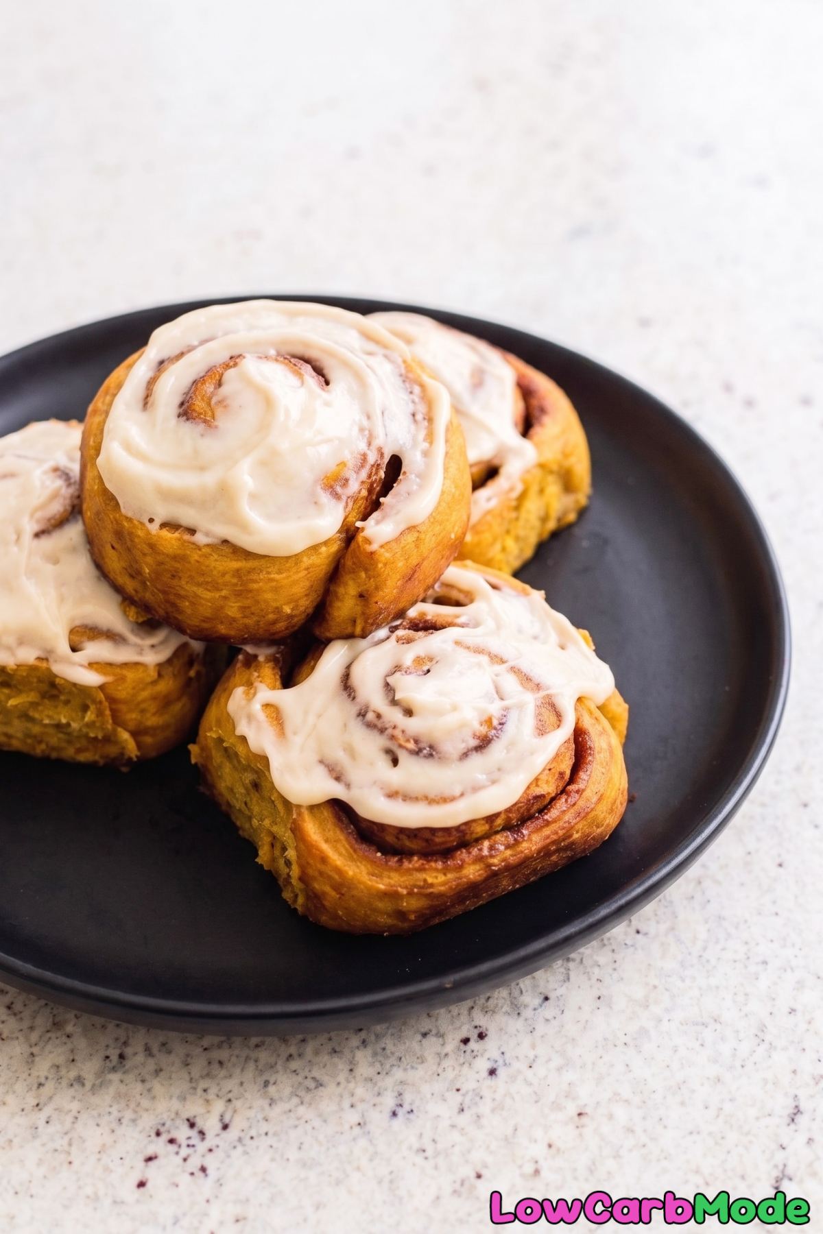 homemade low carb pumpkin cinnamon rolls