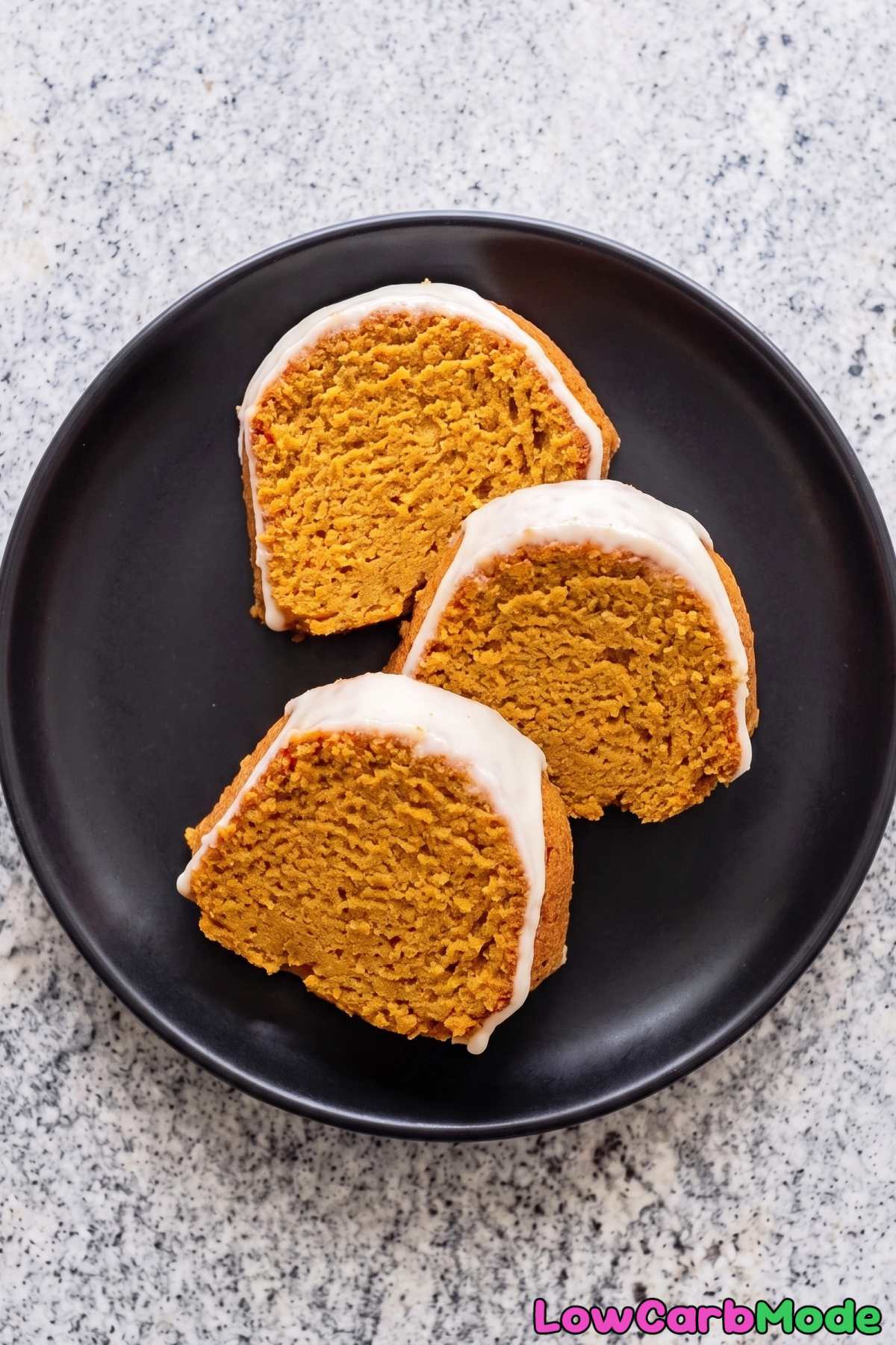 homemade keto pumpkin bundt cake
