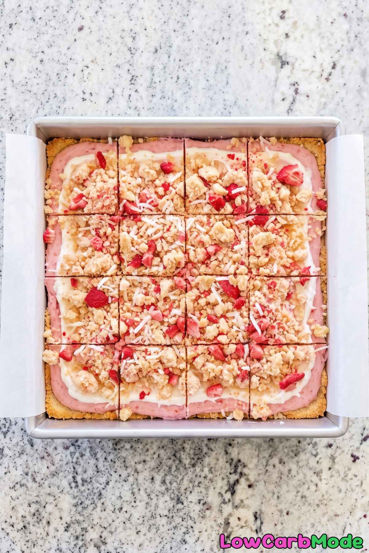 Creamy keto strawberry cheesecake bars