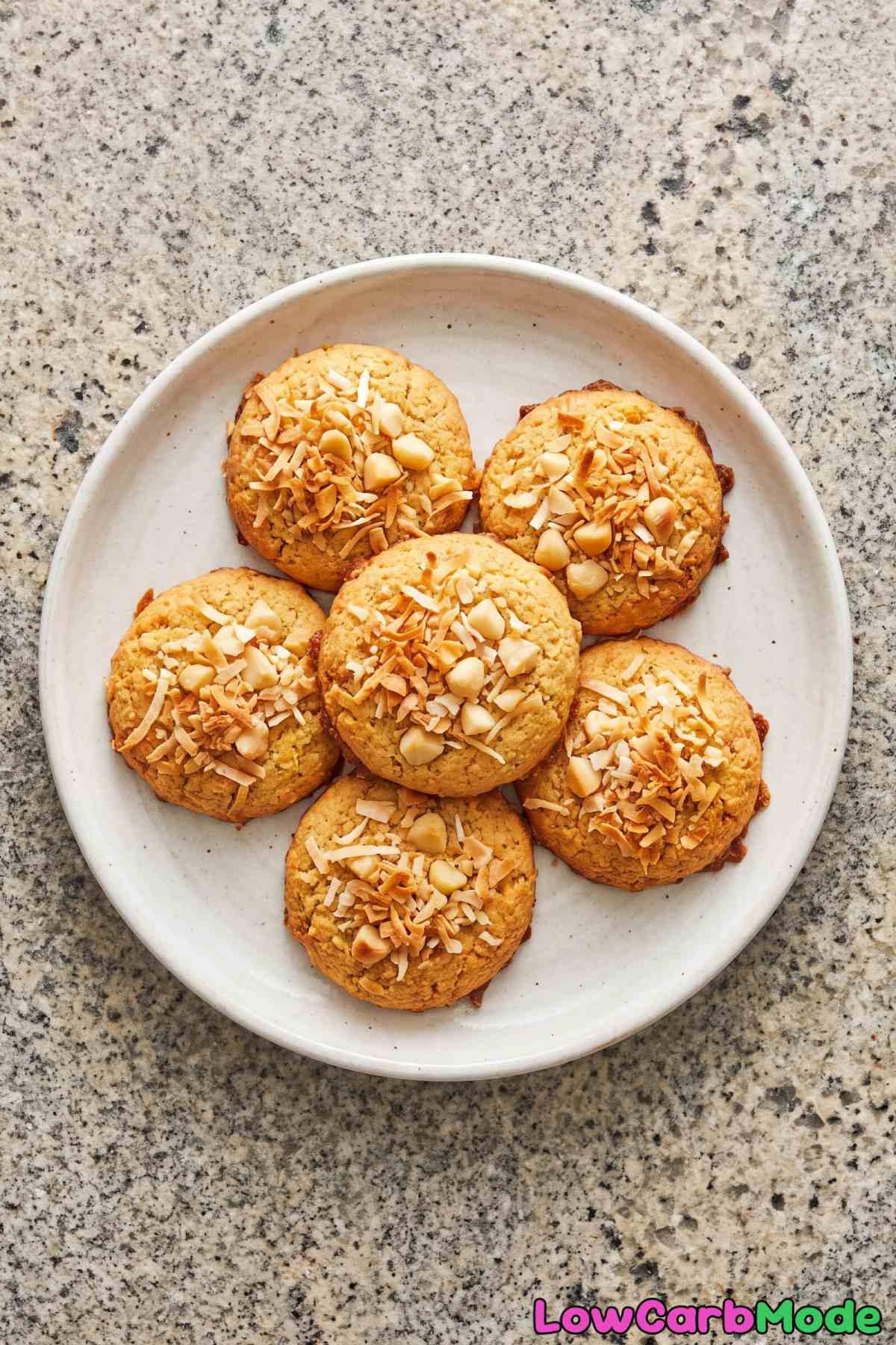 Sweet mango cookies with coconut