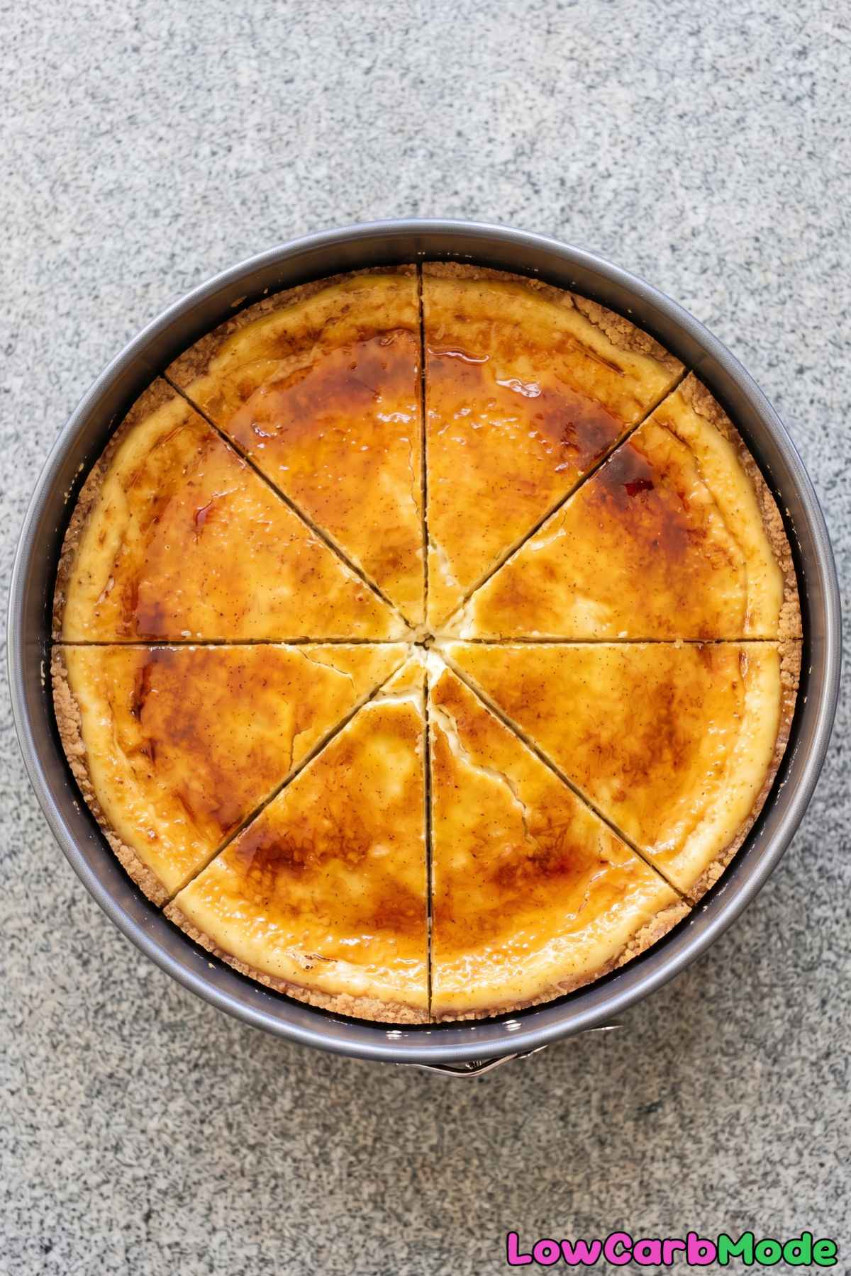 Creamy keto vanilla bean cheesecake