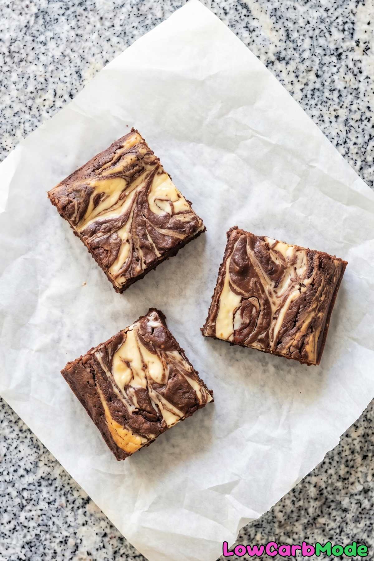 Velvety low carb cream cheese brownies