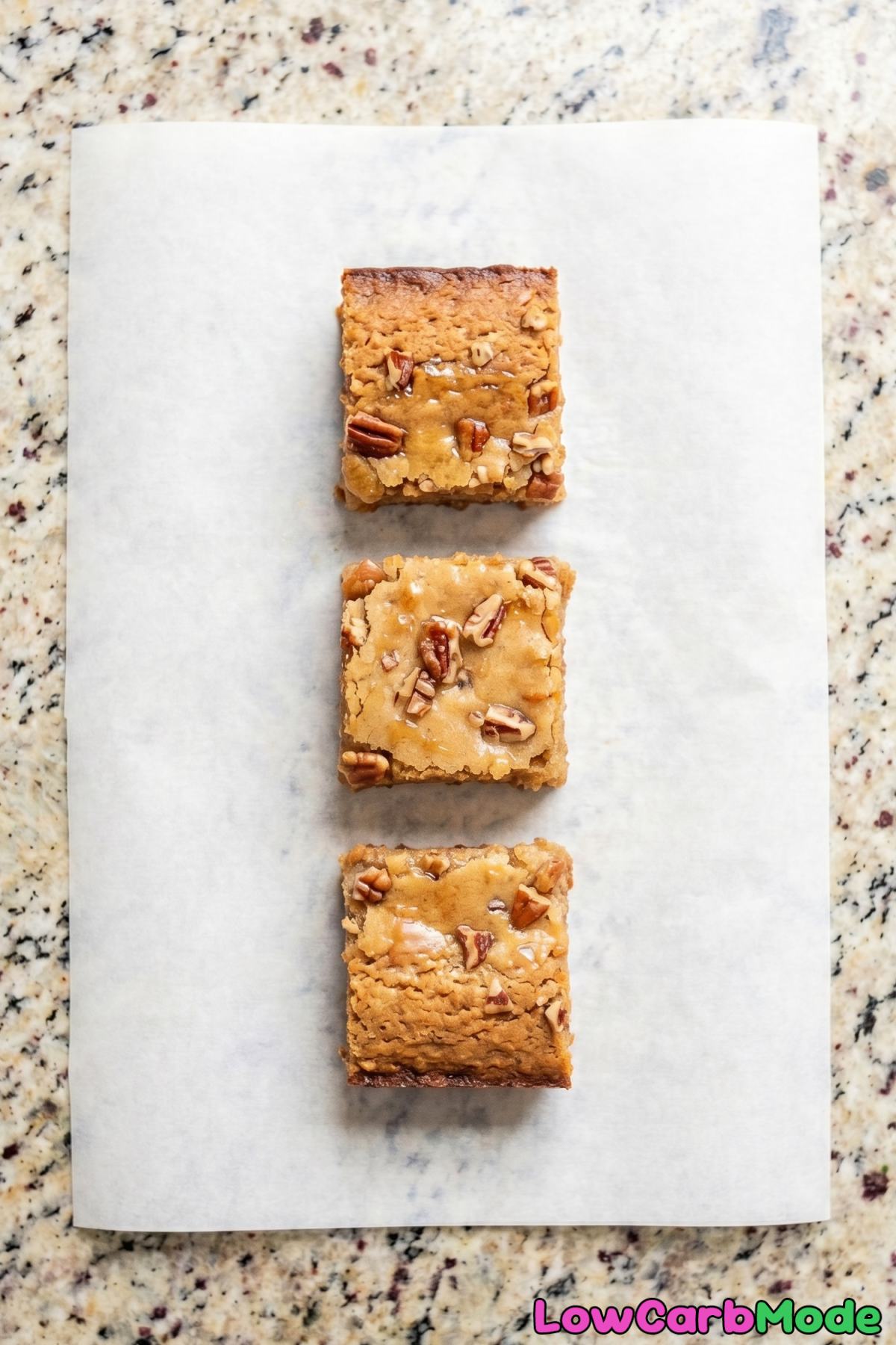 Nutty low carb maple pecan blondies