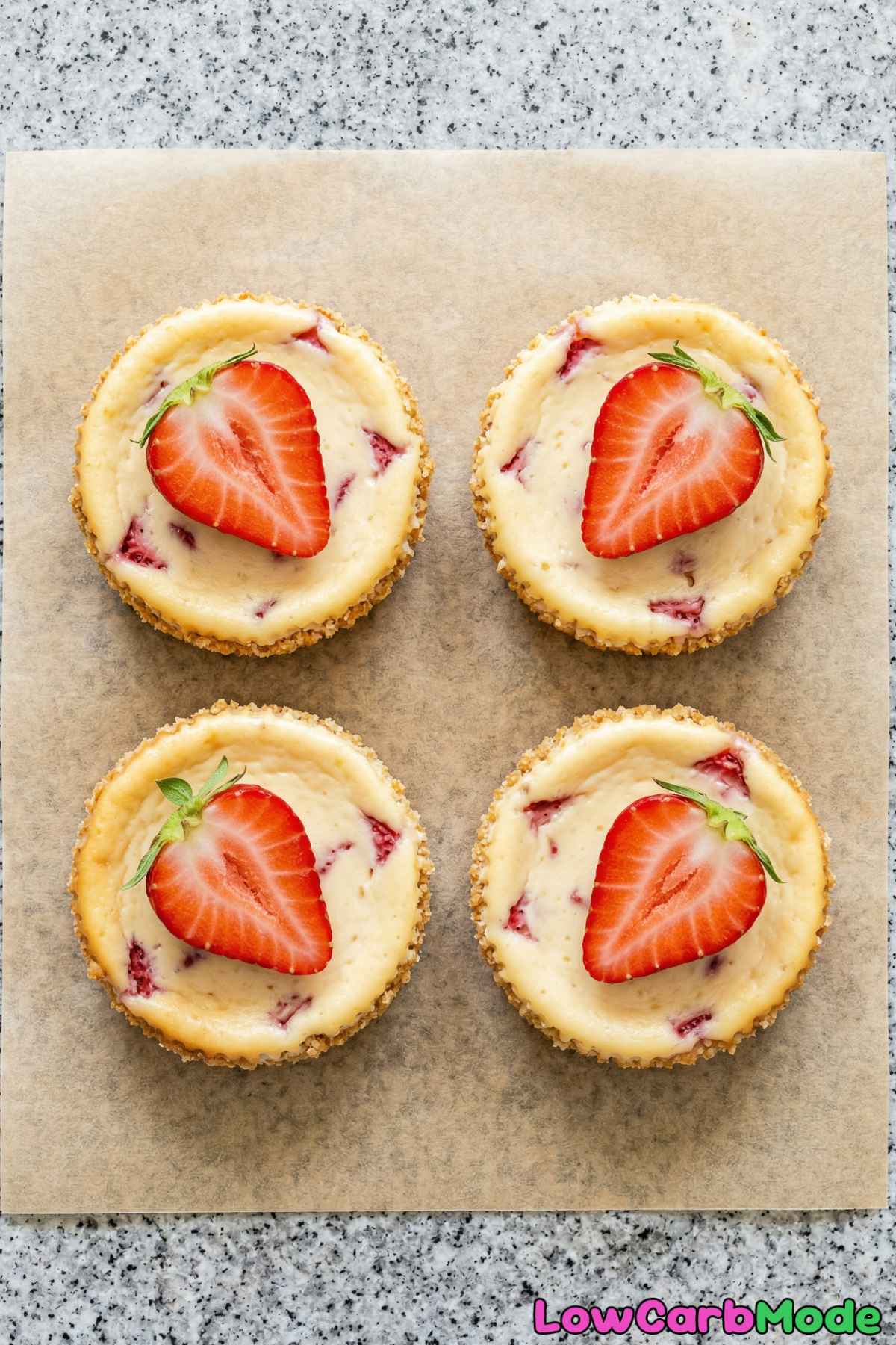 Creamy low carb strawberry cheesecake bites