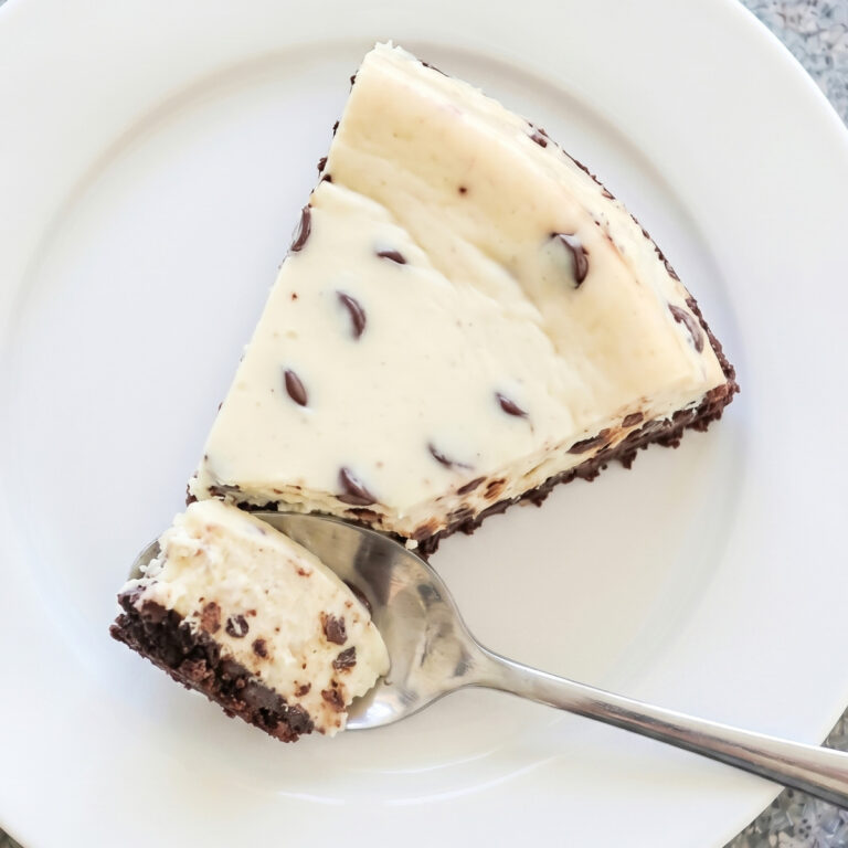 Keto Chocolate Chip Cheesecake