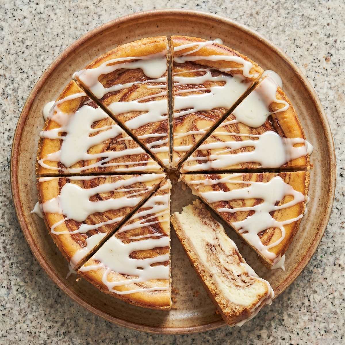 Keto Cinnamon Roll Cheesecake
