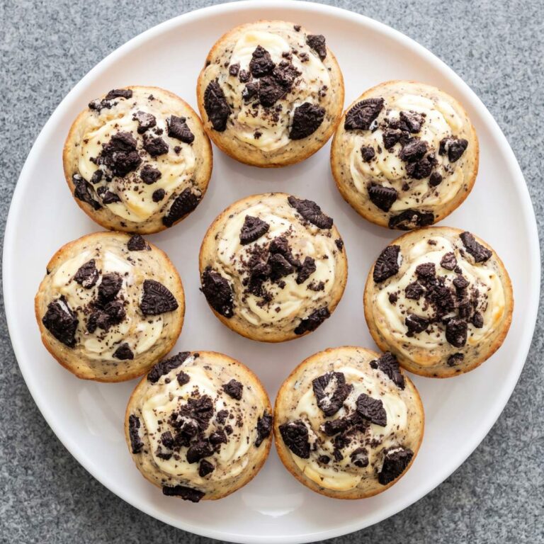 Keto Cookies & Cream Muffins